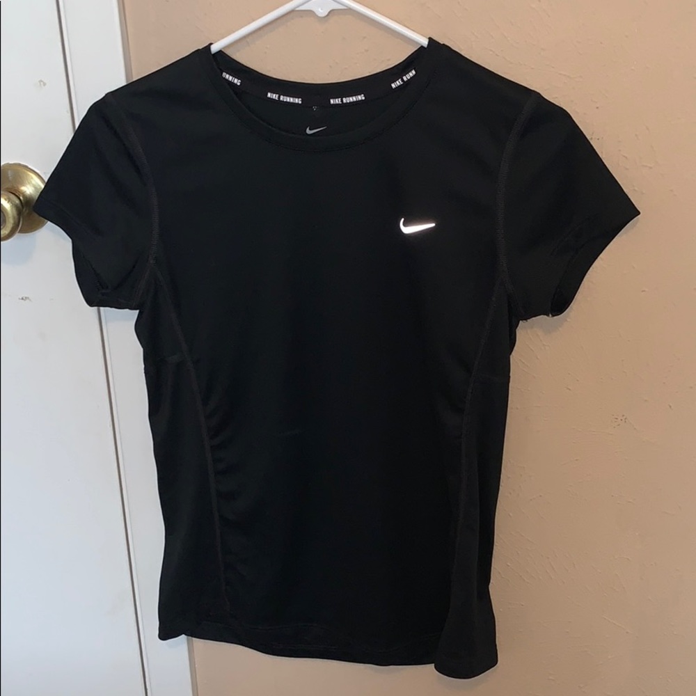 women’s short sleeve shirt